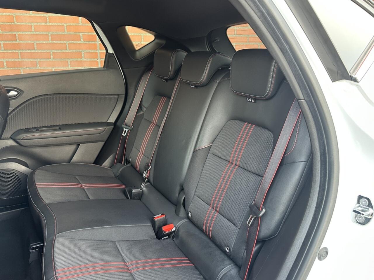 Renault CAPTUR 1.6 E-Tech Hybride 145 RS Line Automaat Half leder Led Navi Came