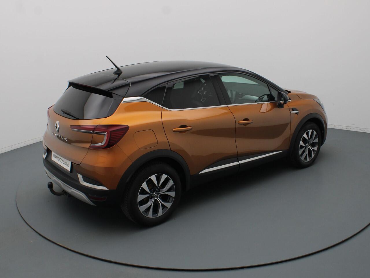 Renault CAPTUR 100pk TCe Intens Camera | Cruise | Navi | Parkeersens. v+a | Trekhaak