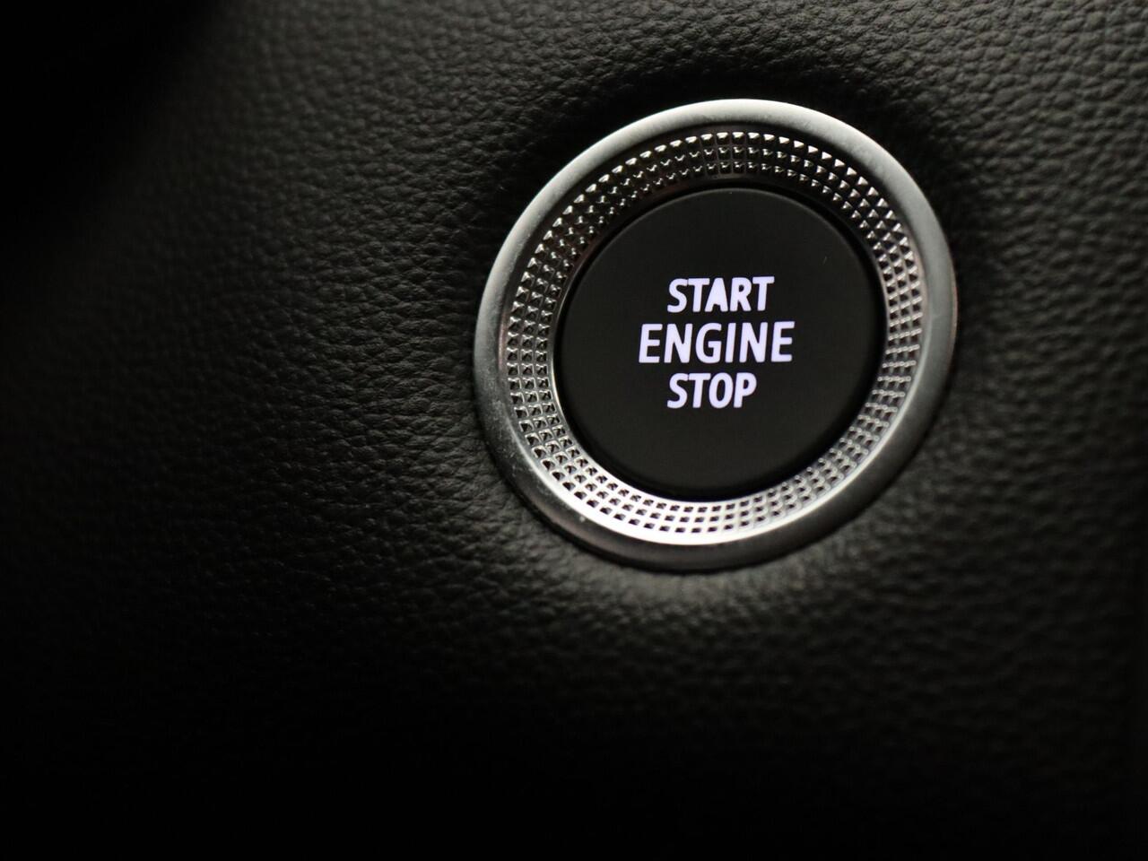 Renault CAPTUR 140pk TCe Intens Cruise | Climate | Carplay | Parkeersens. v+a | Trekhaak