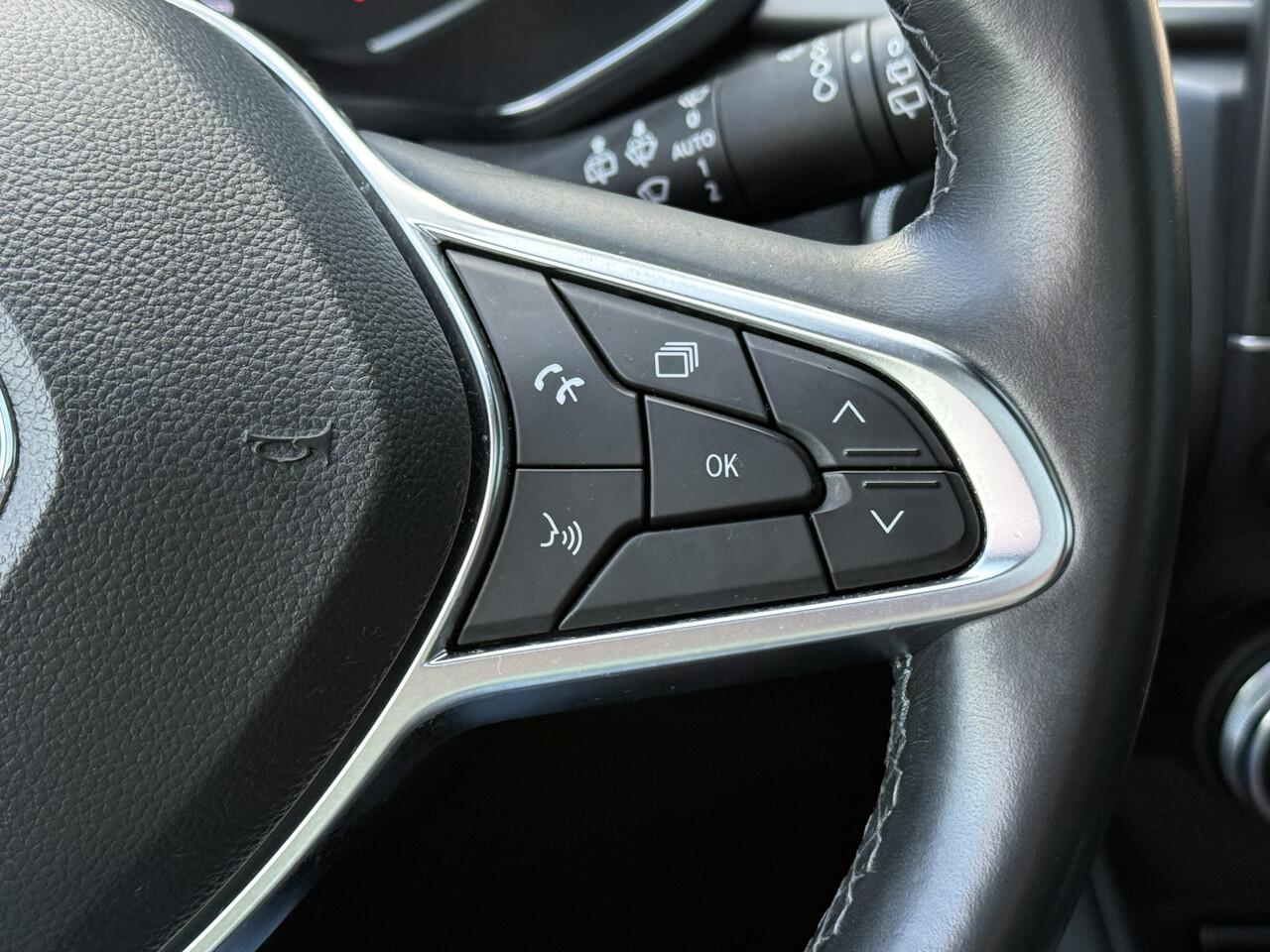 Renault CAPTUR BWJ 2021 | 1.0 TCe 100PK Intens | PANO SCHUIFDAK | 360 CAMERA | CLIMA | NAVI | CARPLAY | LEDER/STOF |