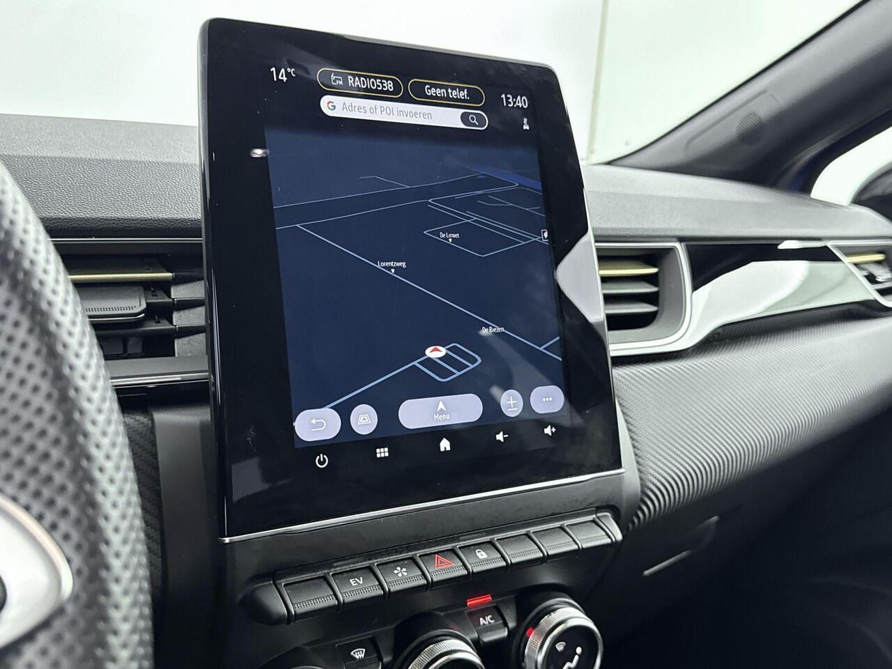 Renault CAPTUR 1.6 E-Tech Plug-in Hybrid E-Tech Engineered 160PK | Automaat | Zwarte Details | 18'' Inch Velgen | Navigatie | Half-Lederen Bekleding | Digital Cockpit | Apple CarPlay & Android Auto