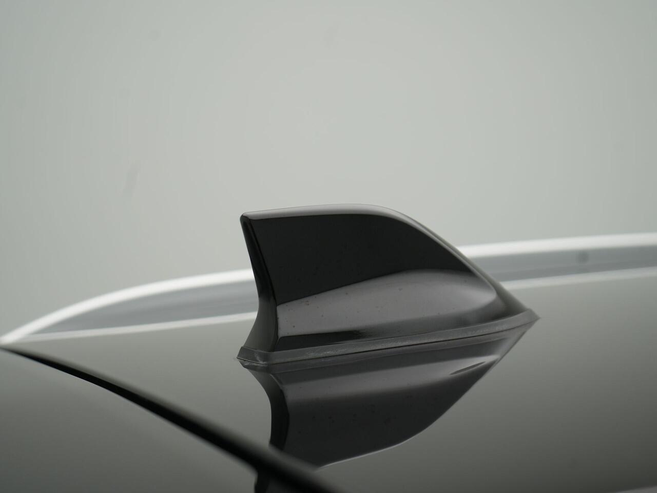 Renault CAPTUR 1.6 E-Tech Plug-in Hybrid 160 RS Line - RIJKLAARPRIJS - Achteruitrijcamera - Apple Carplay - Android Auto - Stoelverwarming