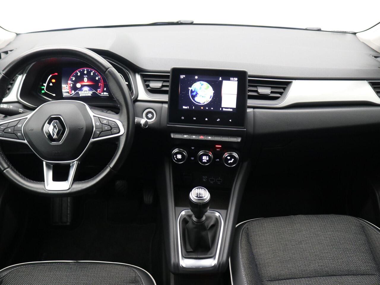 Renault CAPTUR 1.3 TCe 130 Intens / Dealeronderhouden / Trekhaak / 1200kg Trekgewicht / Achteruitrijcamera / Parkeersensoren / Apple Carplay / Navigatie / Cruise Control /