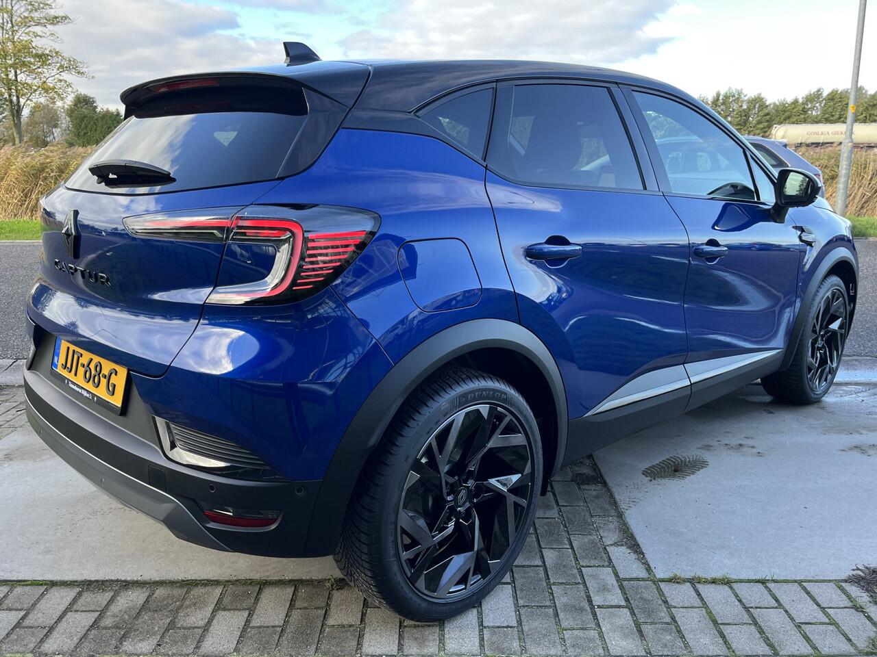 Renault CAPTUR 1.3 mild hybrid 160 PK esprit Alpine / Nieuw model / Adaptive cruise / 360' Camera / Stoel+Stuurverw. /