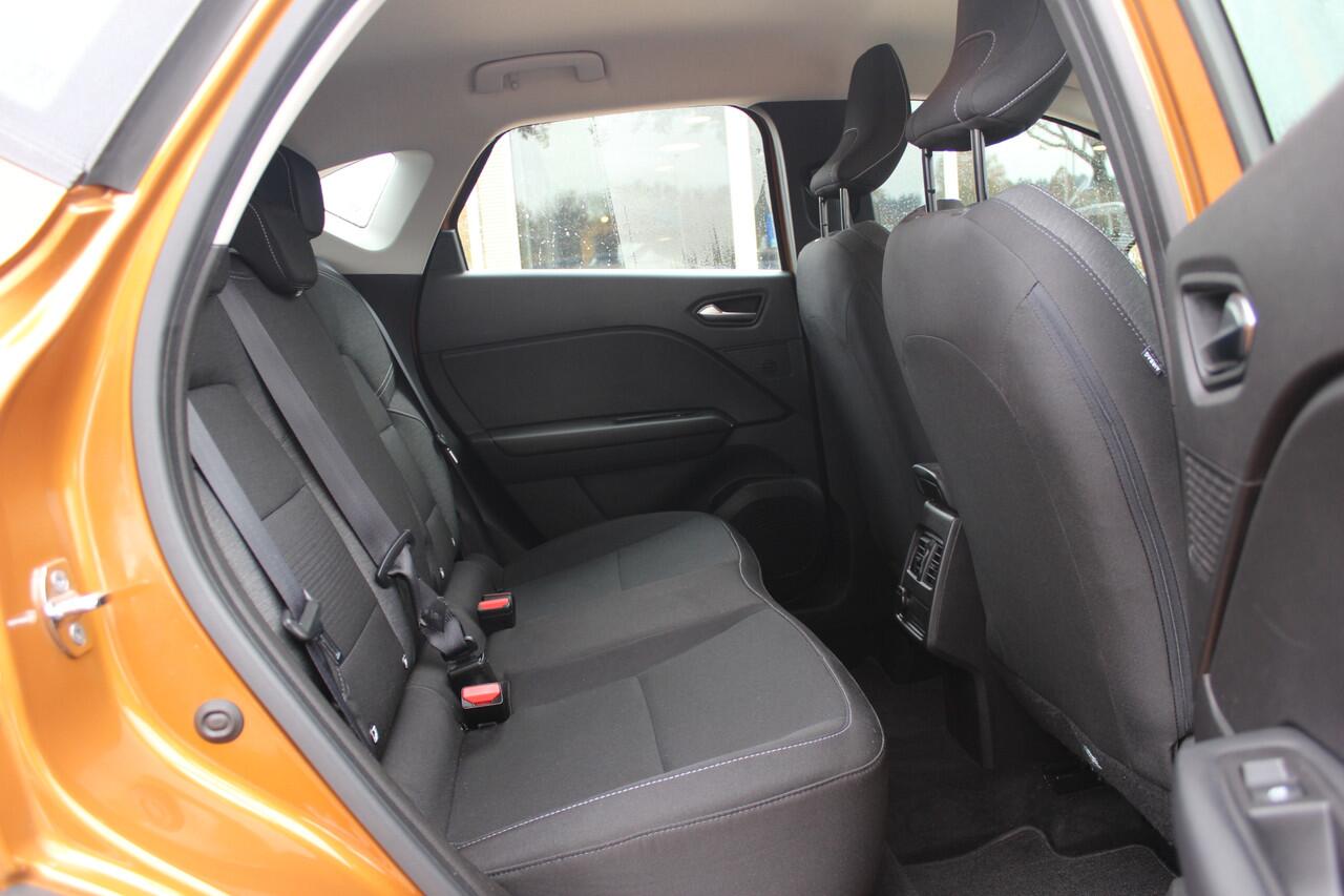 Renault CAPTUR 1.0 TCe 90 Zen / Trekhaak / Camera / Navigatie / 17'' / Keyless / DAB / Cruise Control / Parkeerhulp V+A