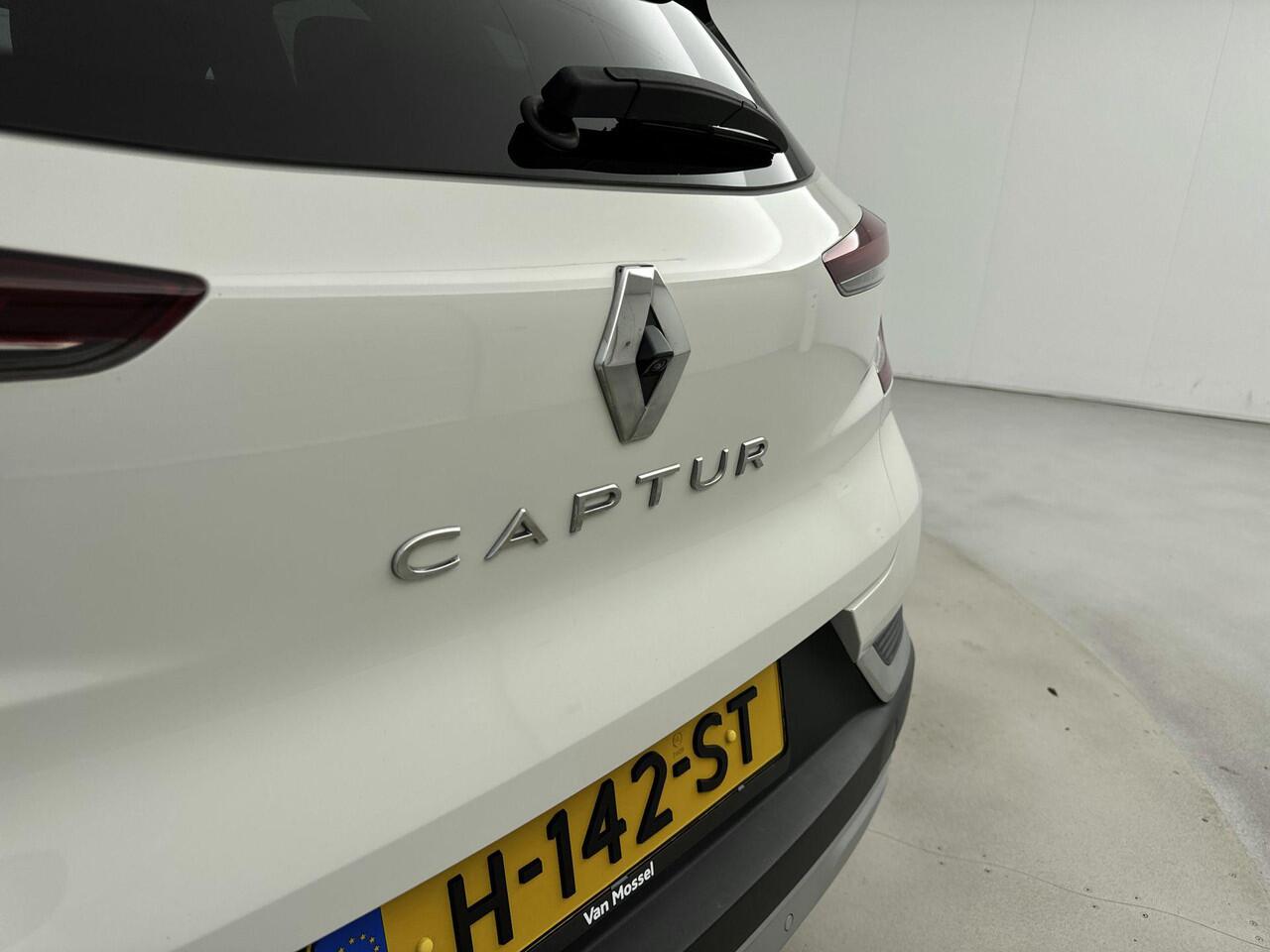 Renault CAPTUR 1.3 TCe Intens 130PK | Trekhaak | Navigatie | Achteruitrijcamera | Lederen Bekleding | Apple CarPlay & Android Auto