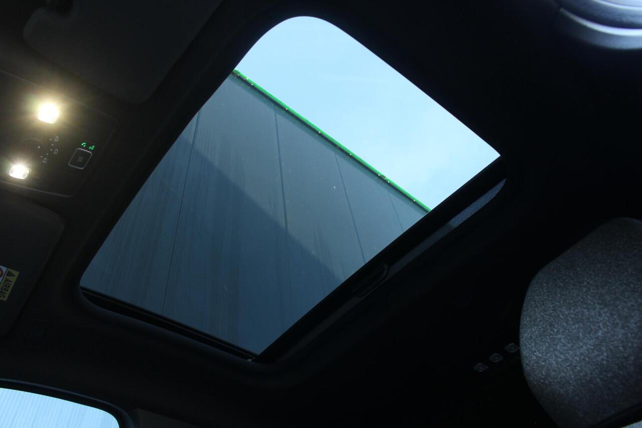 Renault CAPTUR 1.8 E-Tech full hybrid 160Pk techno | Google Navigatie | Apple & Android Carplay | Panorama Schuif/-kanteldak | Harman Kardon Geluidsysteem | Adaptive Cruise Control | Advanced Driving |