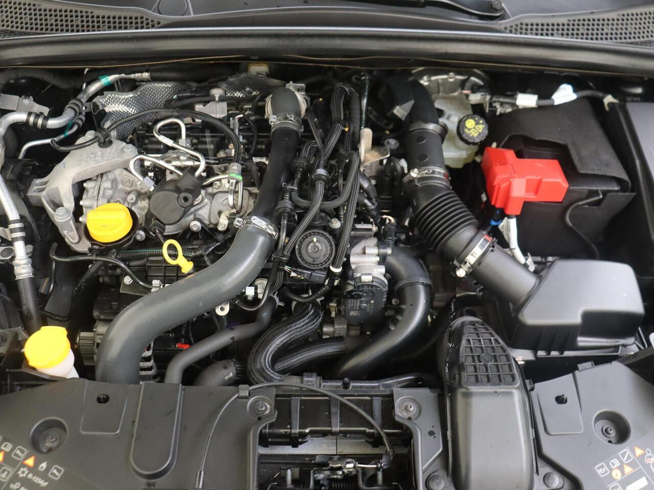 Renault CAPTUR 1.3 TCe 130 Intens | apple carplay | android auto | clima | LM velgen