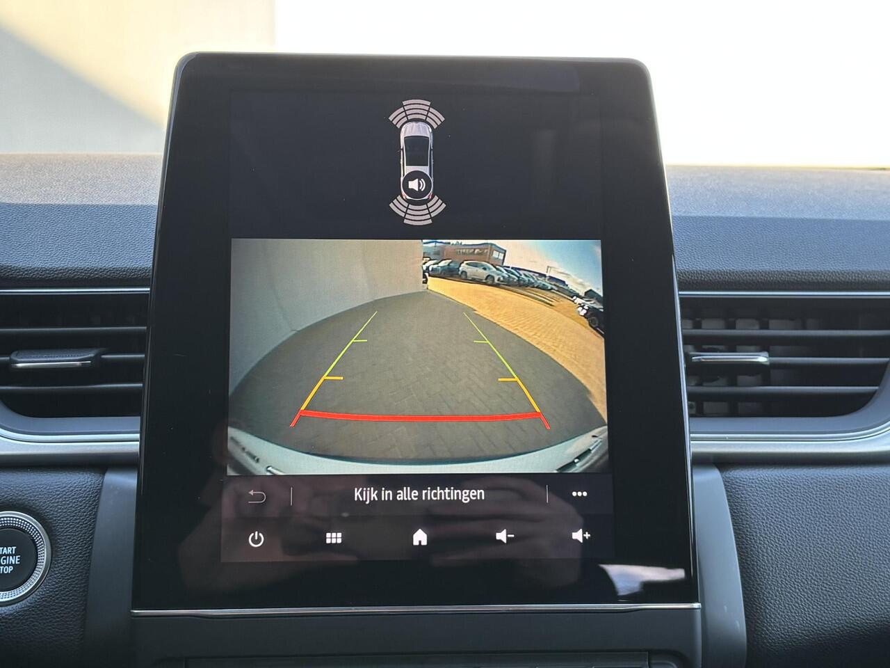 Renault CAPTUR 1.6 E-Tech Plug-in Hybrid 160 Intens Automaat / Stuur- en stoelverwarming / Navigatie groot scherm / Achteruitrijcamera / Apple Carplay Android / 18" LM wielen /