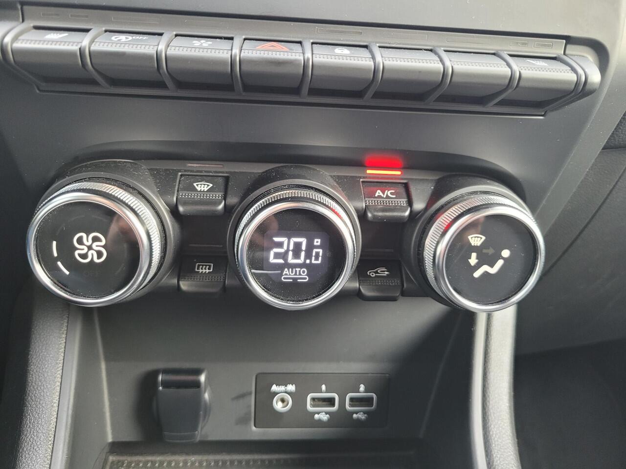 Renault CAPTUR 1.3 TCe 140 Intens | Automaat | Pack Winter | Trekhaak | NIEUWSTAAT!