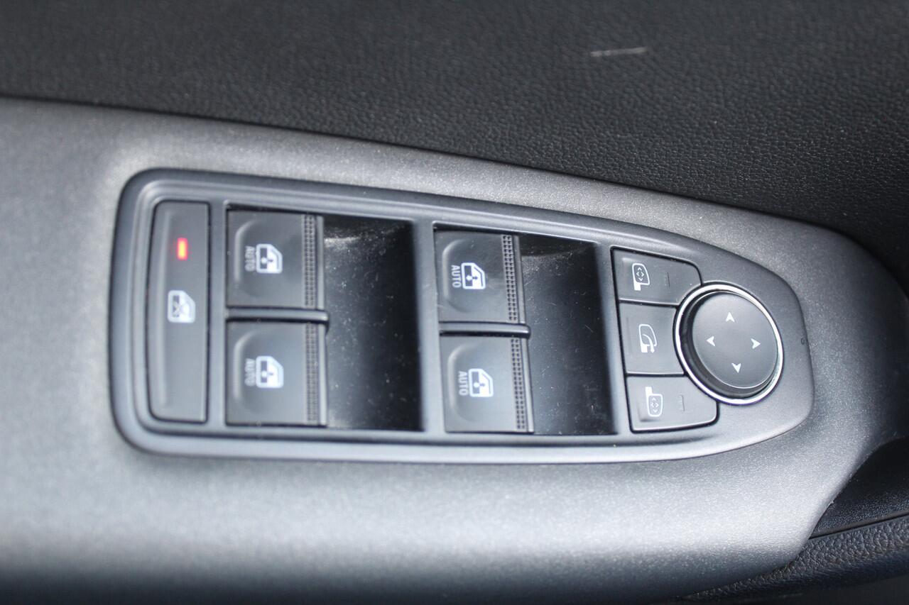 Renault CAPTUR 1.0 TCe 90 Evolution All season banden l Virtual cockpit l Keyless l LED l PDC l Camera l AppleCarPlay/AndroidAuto VDL auto