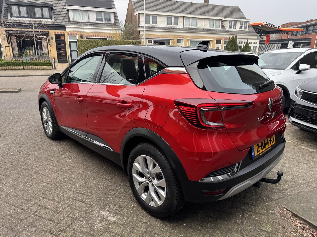 Renault CAPTUR 1.6 E-Tech Plug-in Hybrid 160 Intens Navi/Led/Camera/Trekhaak/Keyless entry