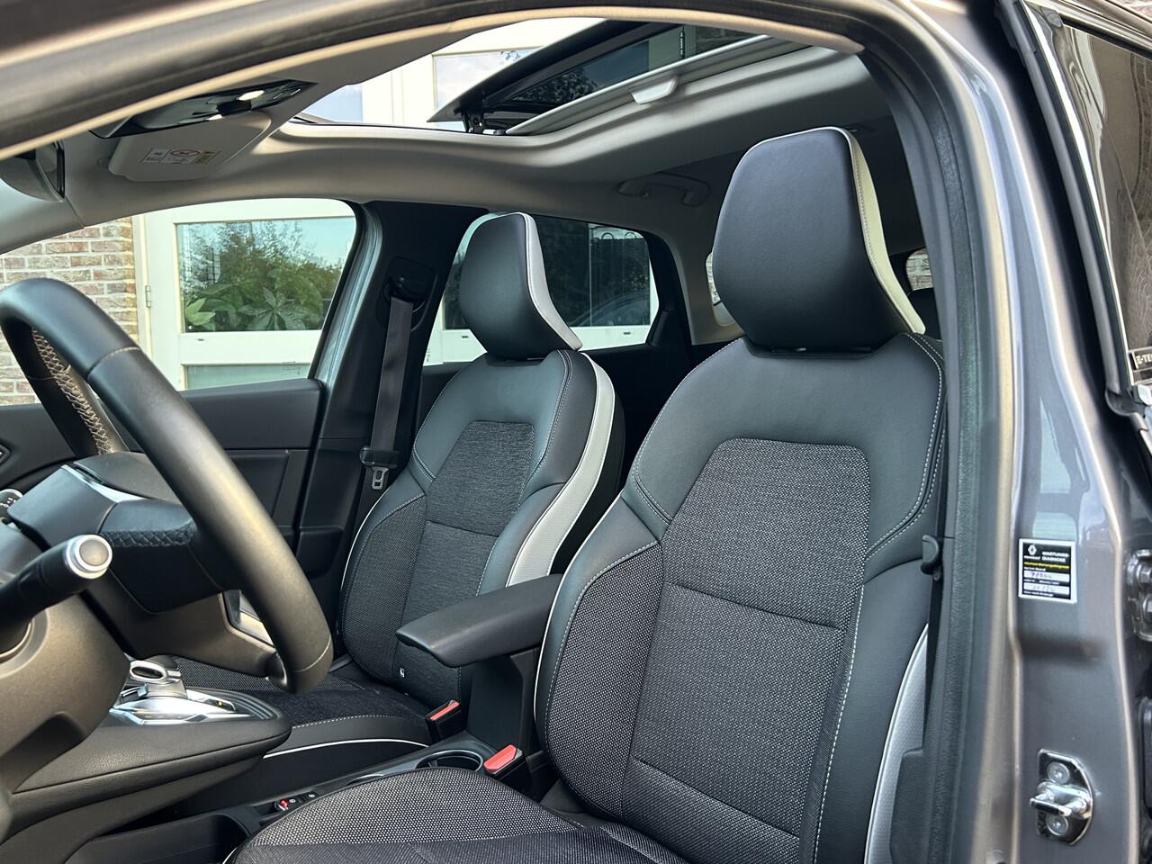 Renault CAPTUR 1.6 E-Tech Plug-in Hybrid 160 Intens Pano Trekhaak Dealer O.H.