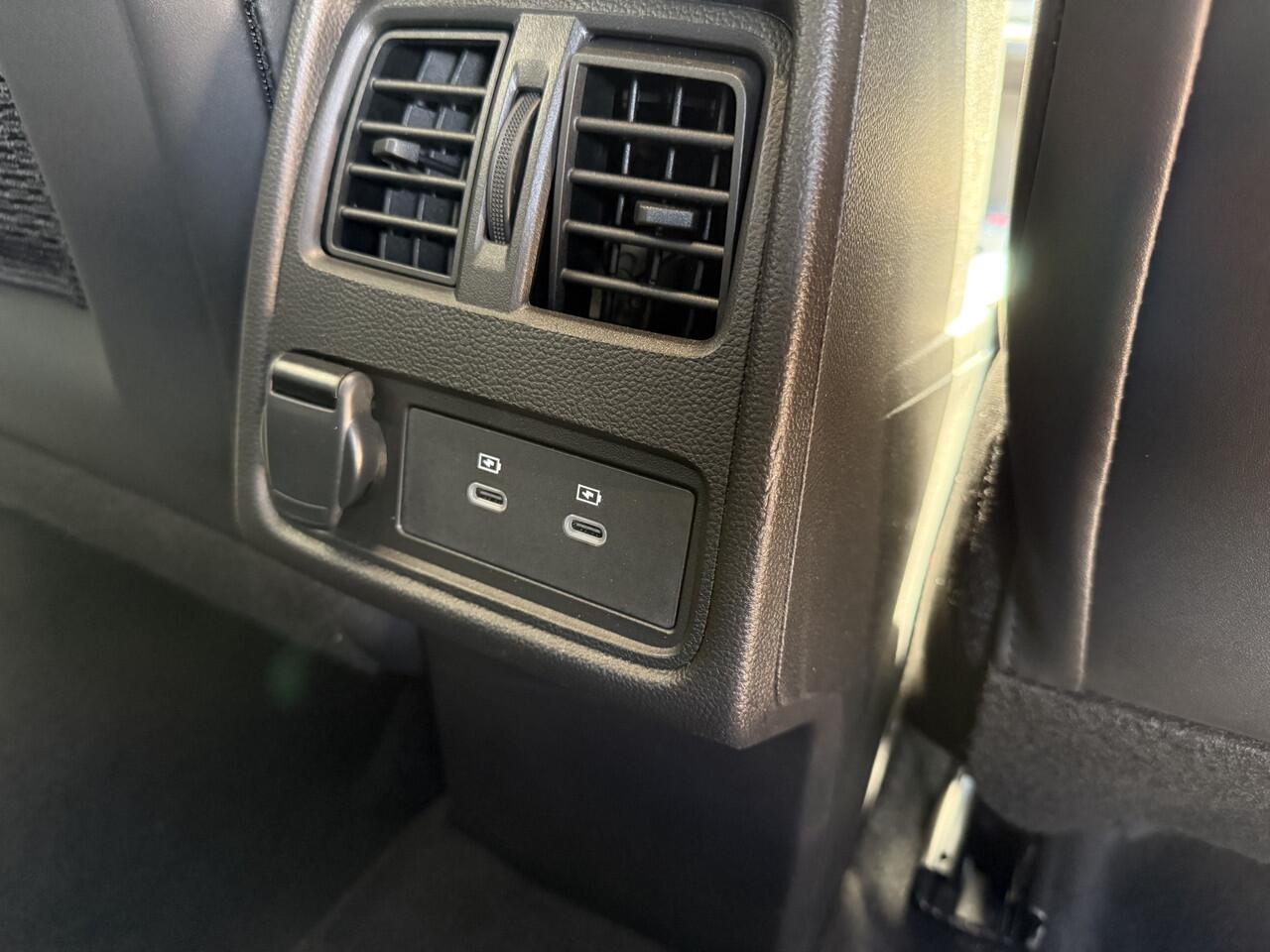 Renault CAPTUR Techno Tce 160 EDC automaat | 18" velgen | draadloos carplay | inductielader | tijdelijk gratis Top Afleverpakket twv Eur 695