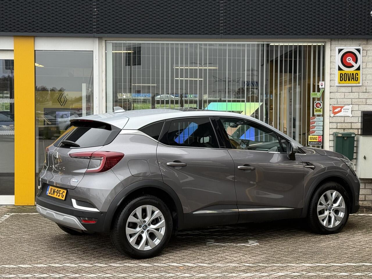 Renault CAPTUR 1.6 E-Tech Plug-in Hybrid 160 Intens | Elektrisch glazen schuif-kantel dak | Stoelverwarming | 360 graden camera | DAB | Clima | Key-less | Cruise Control | LED |