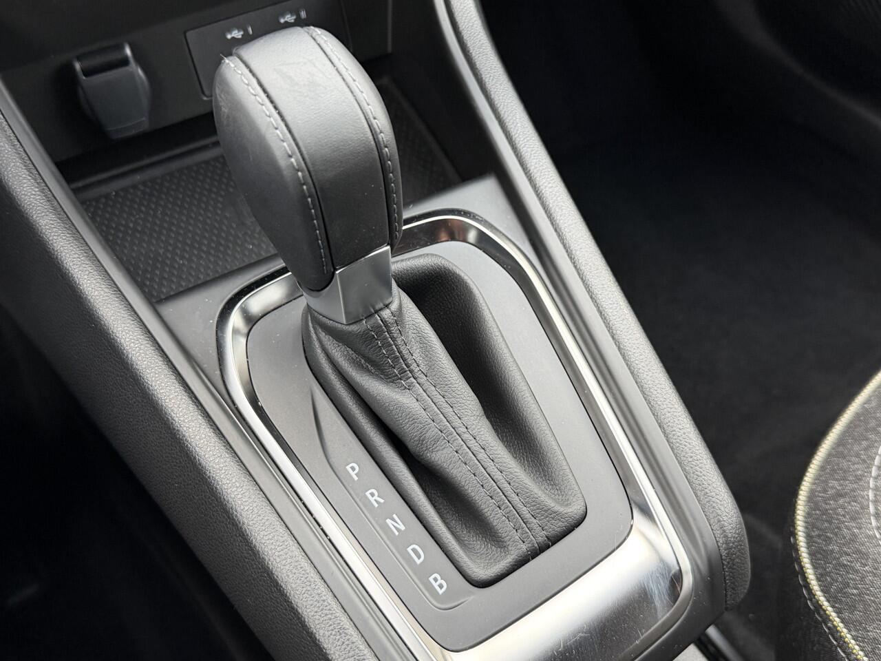 Renault CAPTUR 1.6 E-Tech full hybrid 145 techno | LM | PDC | Camera |