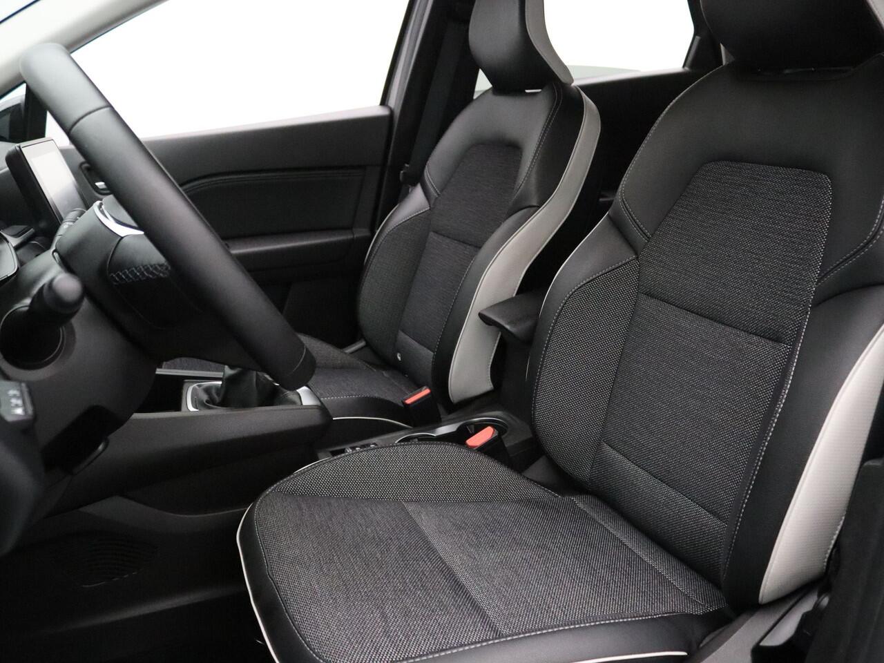 Renault CAPTUR 140pk TCe Intens Camera | Climate | Cruise | Parkeersens. v+a