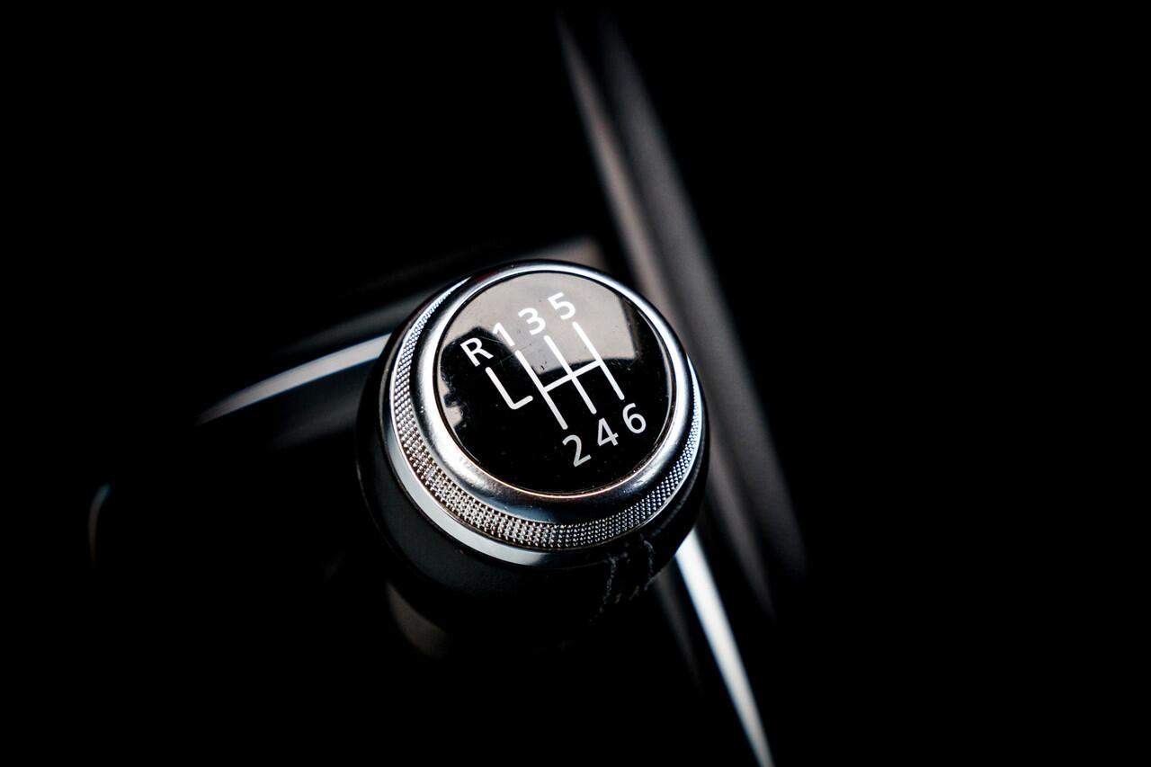 Renault CAPTUR 1.0 TCe 90 Intens | Nieuw Model | Clima | Navi | Pdc | Cruise | | Two-tone | Privacy glass | Dab | Led | Keyless start |