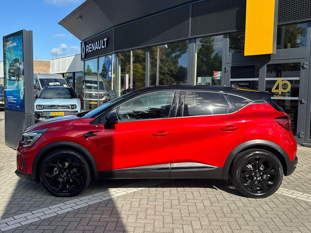 Renault CAPTUR E-Tech plug-in hybrid 160 SL Rive Gauche | Automaat | Trekhaak | Parkeersensoren voor en achter | Achteruitrijcamera |