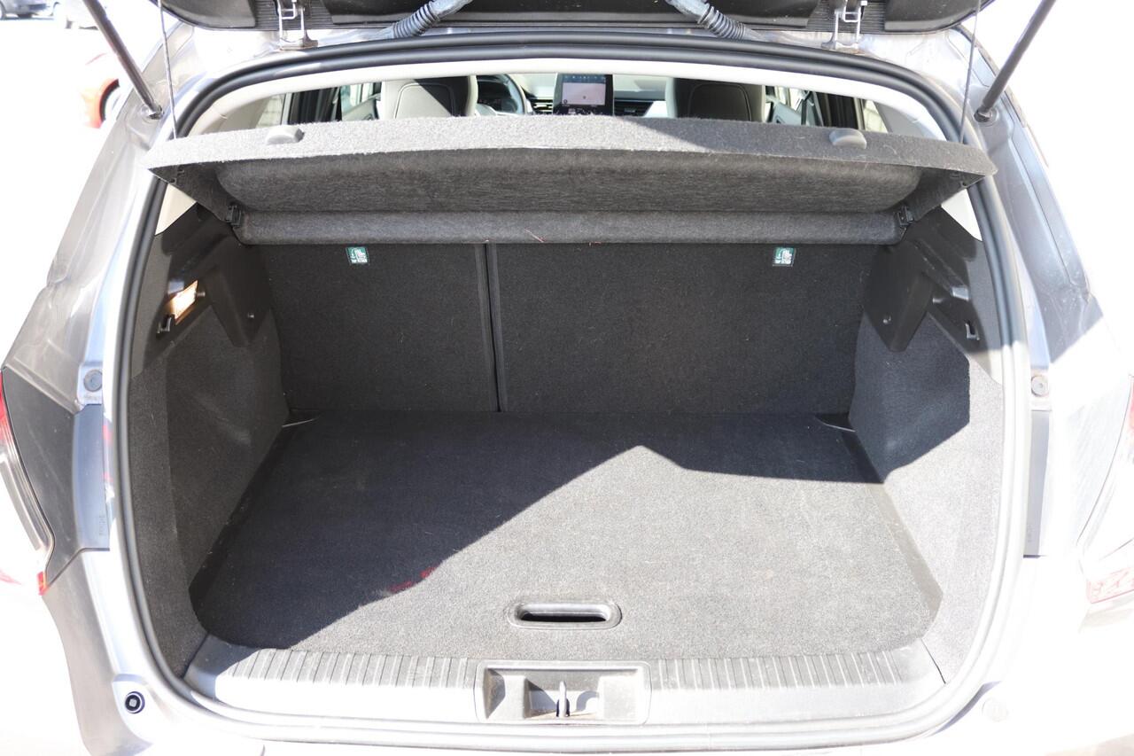 Renault CAPTUR 1.3 TCe 140 Intens | Camera | Navigatie | 18 inch