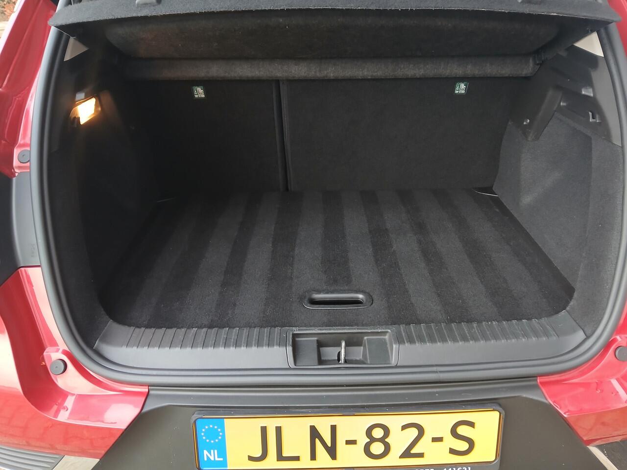 Renault CAPTUR 1.3 TCe 140 Intens / automaat / camera