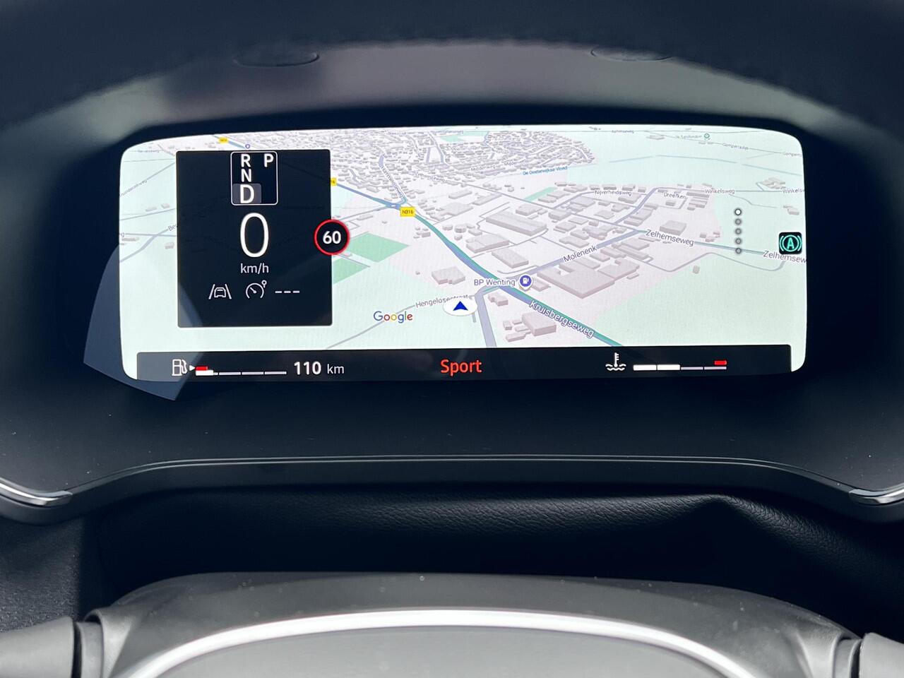 Renault CAPTUR 1.3 mild hybrid 160 techno Automaat / Trekgewicht 1.200 kg / Navigatie / Apple Carplay Android / Stuur- en stoelverwarming / Lichtmetalen wielen 18" /