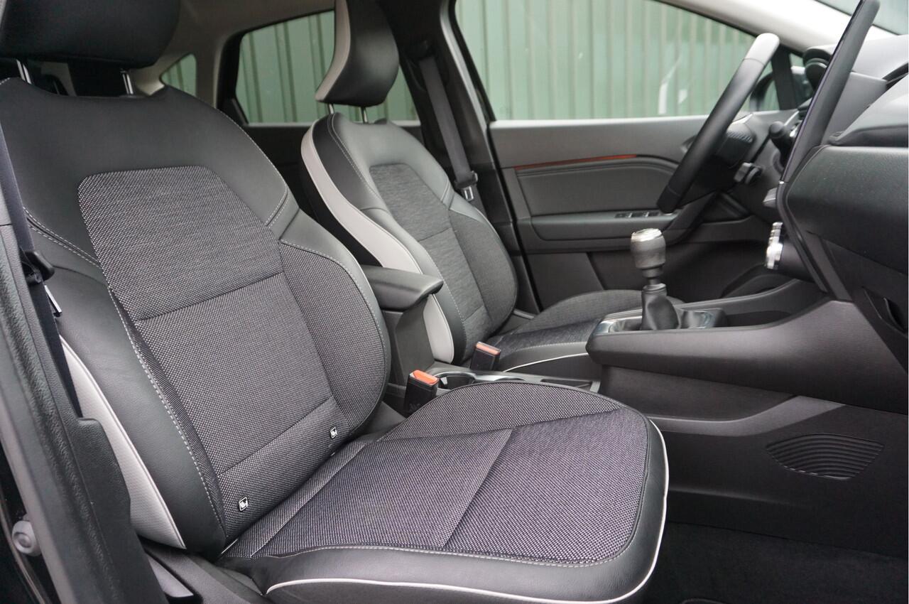 Renault CAPTUR 1.0TCe 90pk Techno + Camera/ Navi/ Carplay/ All season/ Keyless/ LED/ Garantie!