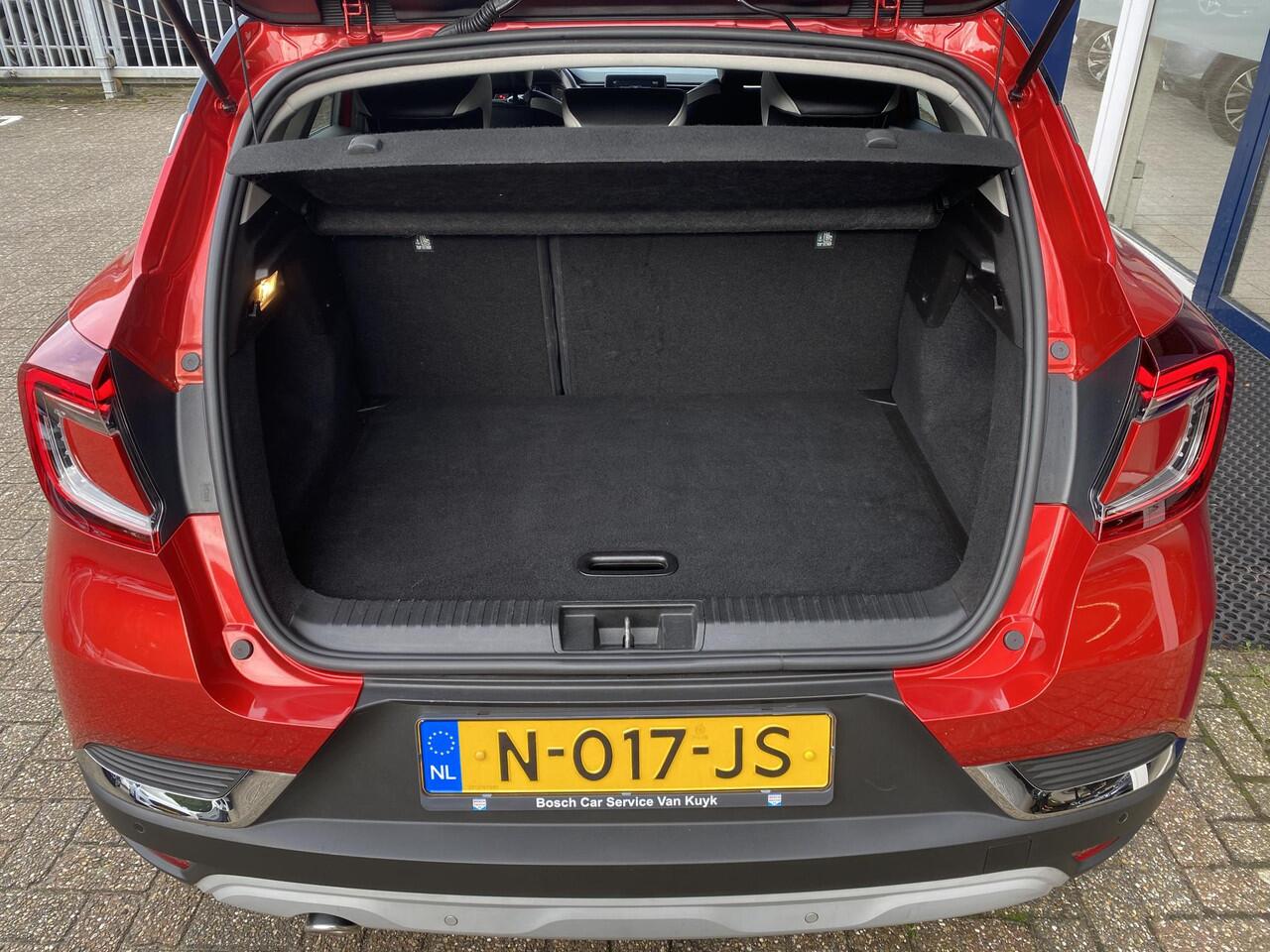 Renault CAPTUR 1.3 TCe 140 Intens / NL-Auto / 62.000 Km / Cruise-Control / Climate-Control / Apple-Carplay & Android-Auto / Keyless / LED / Armsteun-Voor / DAB Radio-Bluetooth / PDC-Achter / 17'' LMV / All-Season / ENZ.