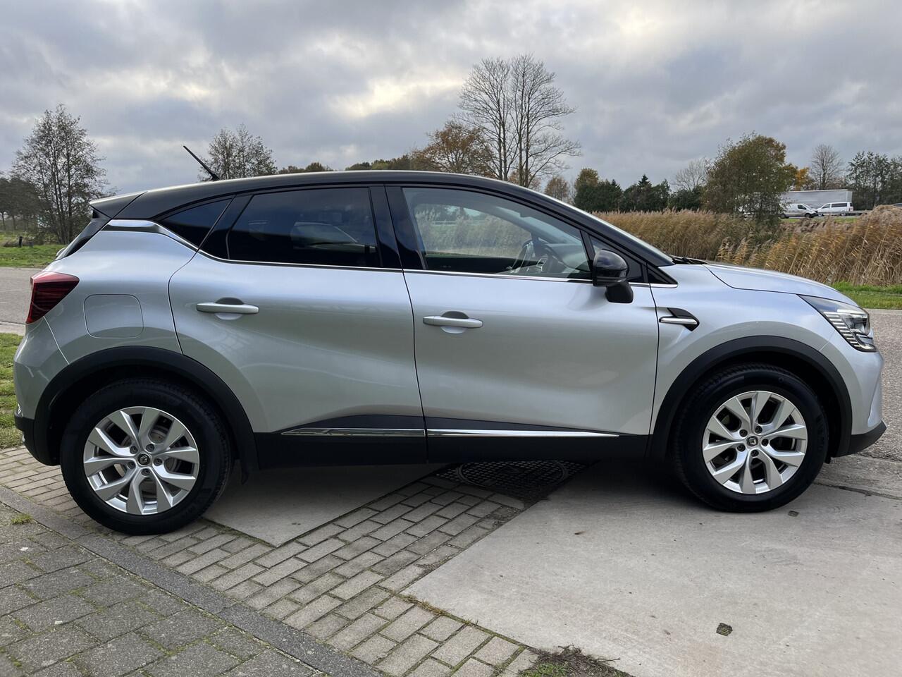 Renault CAPTUR 1.0 TCe 100 Intens / Apple Carplay-Android Auto / Keyless / Parkeerksensoren.Achter / Climate / 17''LMV /