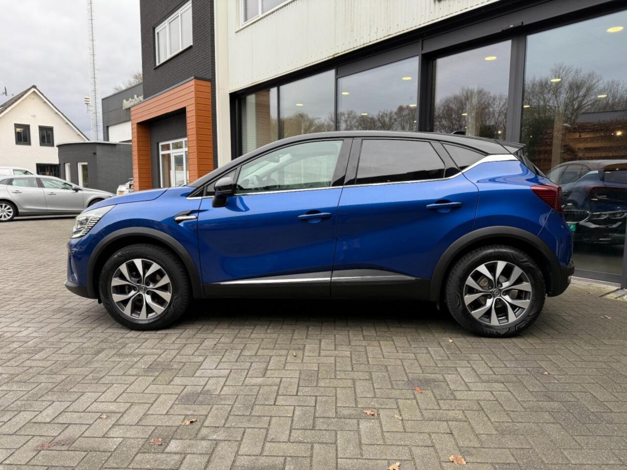 Renault CAPTUR 1.0 TCE Intens,LED,Keyless,Lane Ass.,Clima,Trekhk afn,Navi,Cruise