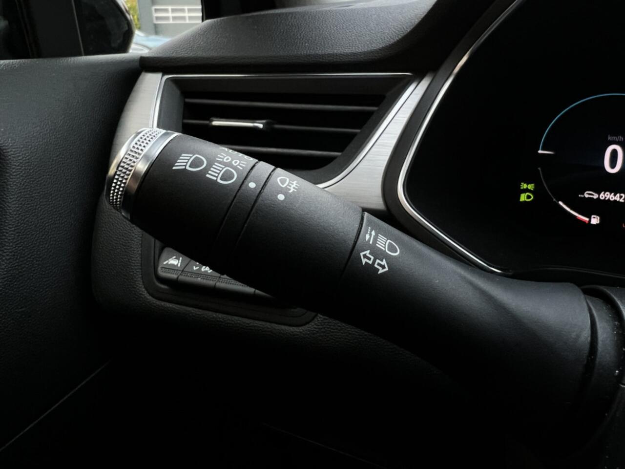 Renault CAPTUR 1.6 E-Tech Automaat Plug-in Hybrid 160 Intens | Trekhaak