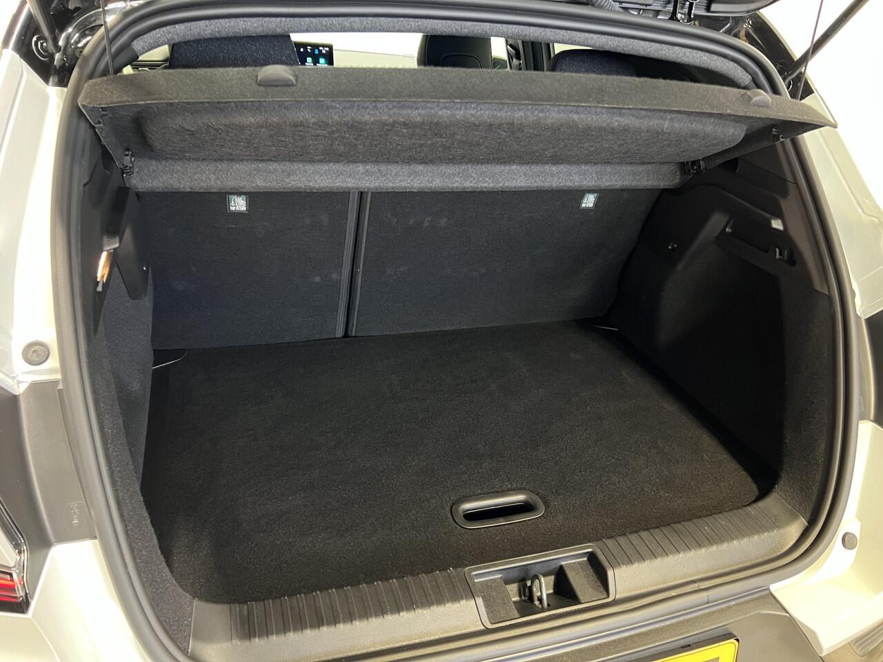 Renault CAPTUR 1.0 TCe 90 techno | Navigatie/Android/Apple Carplay | LM Velgen 18" | Achteruitrijcamera | PDC Voor en Achter | Cruise Control | Airco |