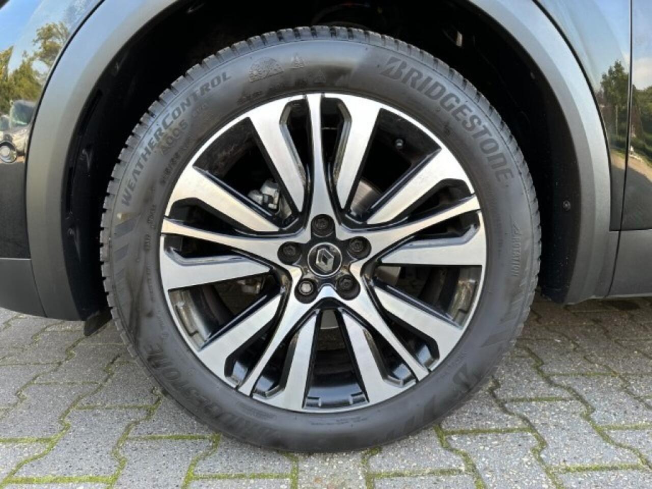 Renault CAPTUR 1.3 TCE INIT. PARIS. LEER. 360 CAMERA. TREKHAAK. ALL.IN.