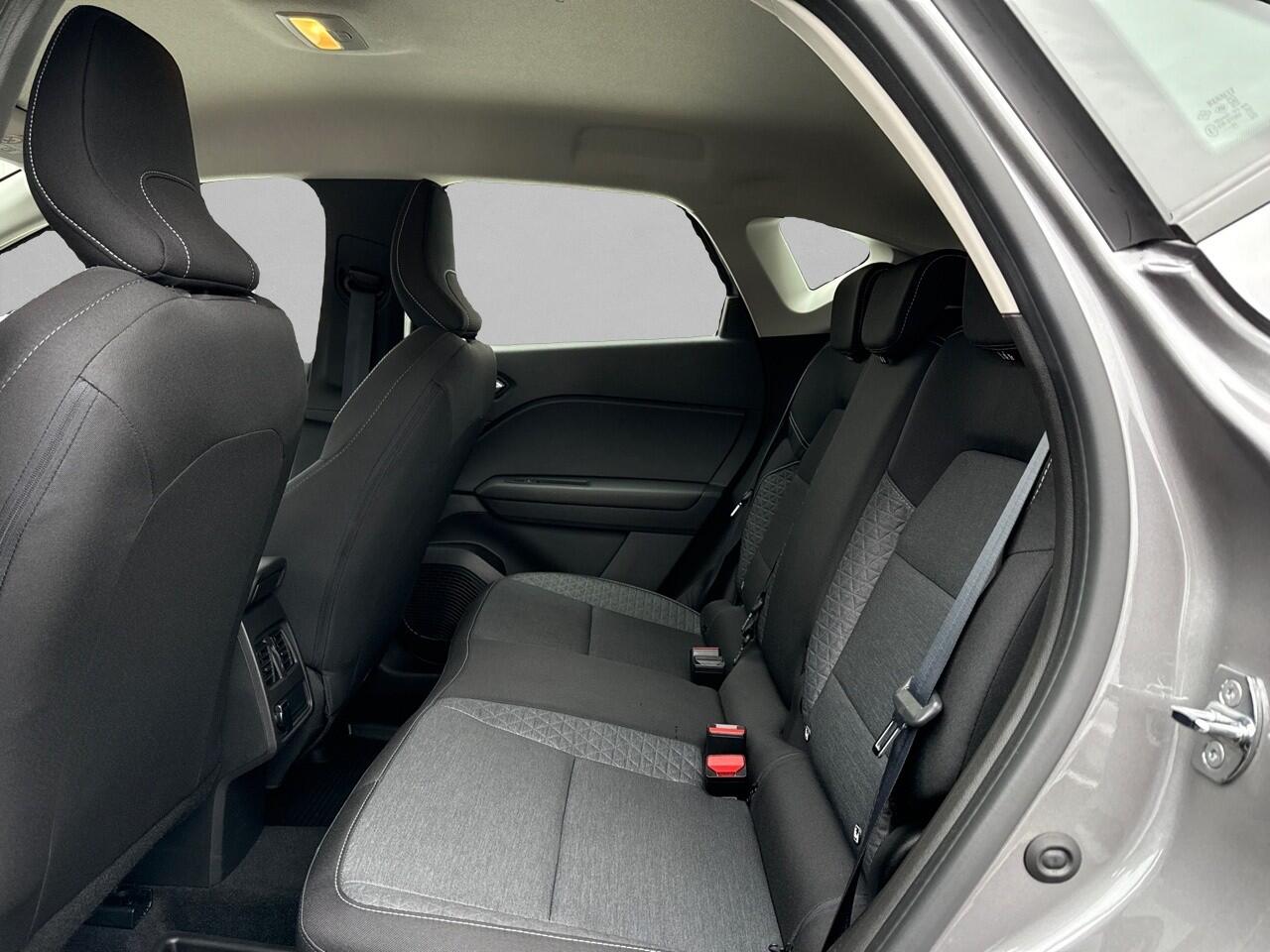 Renault CAPTUR 1.6 E-Tech Plug-in Hybrid 160 Business CRUISE / PDC ACHTER / NAVI / CLIMATE