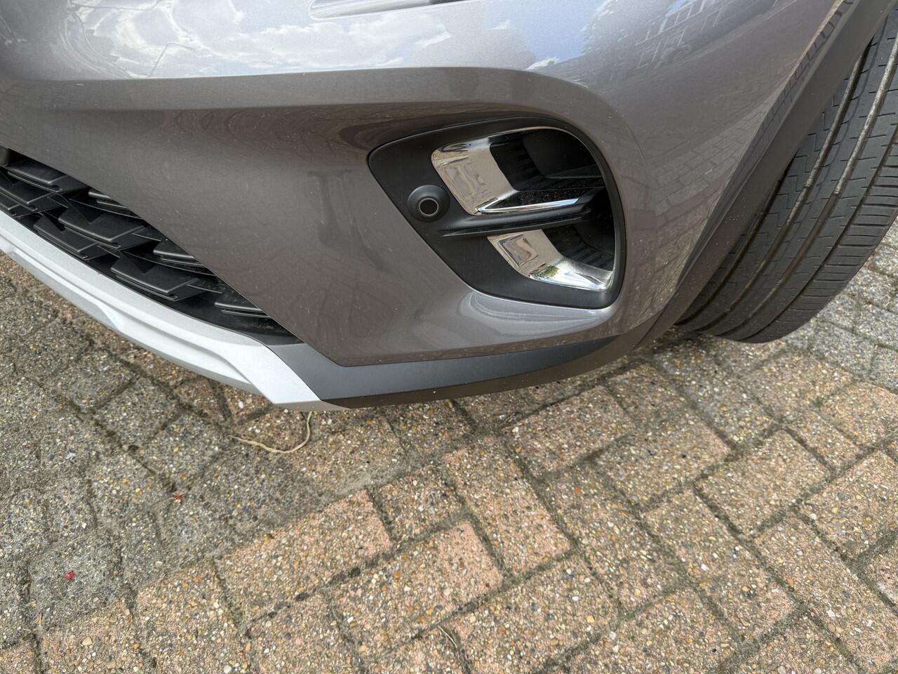 Renault CAPTUR 1.6 E-Tech Plug-in Hybrid 160 Intens CAMERA NAVIGATIE PARK.SENSOREN