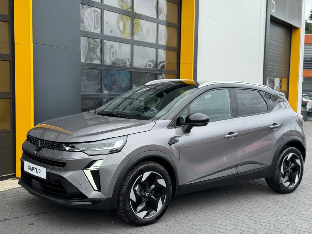 Renault CAPTUR 1.0 TCe 90 Techno Camera Pack Winter Harman Kardon All Season