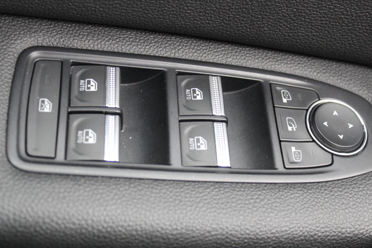 Renault CAPTUR 1.0 TCe 90 Intense Techno Groot scherm l Virtual cockpit l Key-less l LED l PDC l Camera l AppleCarPlay/AndroidAuto VDL auto