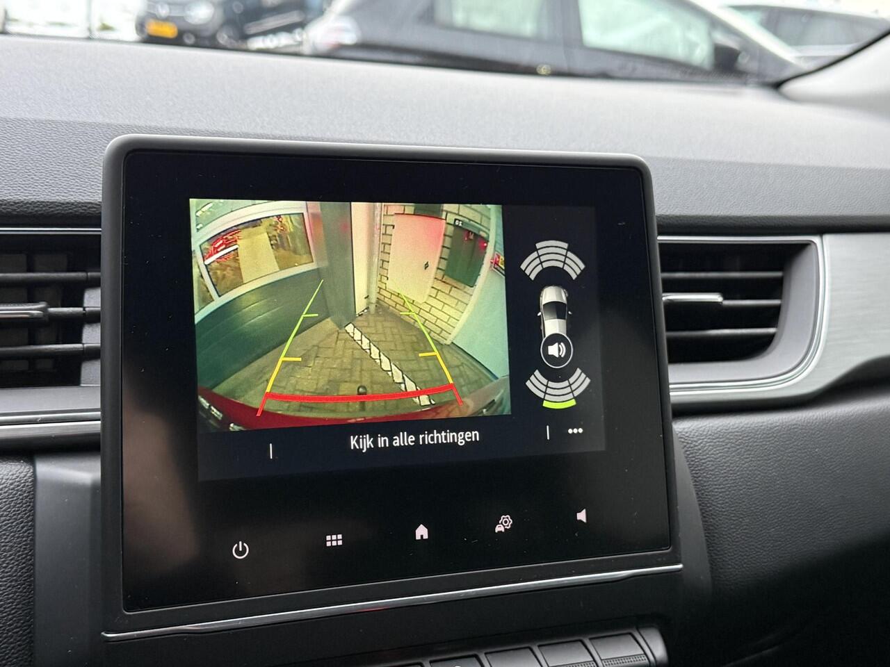 Renault CAPTUR 1.3 TCe 130 Intens | NAP | Trekhaak | 1e eigenaar | Achteruitrijcamera | DAB | LED | Key-less | Climate Control |