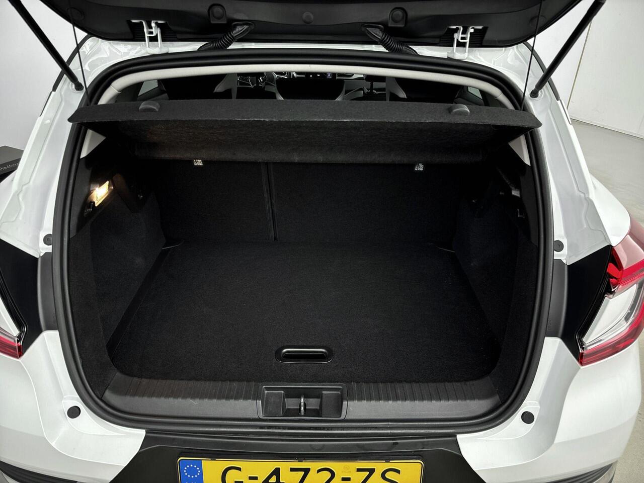 Renault CAPTUR 1.0 TCe Intens 100PK | Trekhaak | Achteruitrijcamera | Parkeersensoren | Navigatie | Climate Control | Lichtmetalen velgen 17"