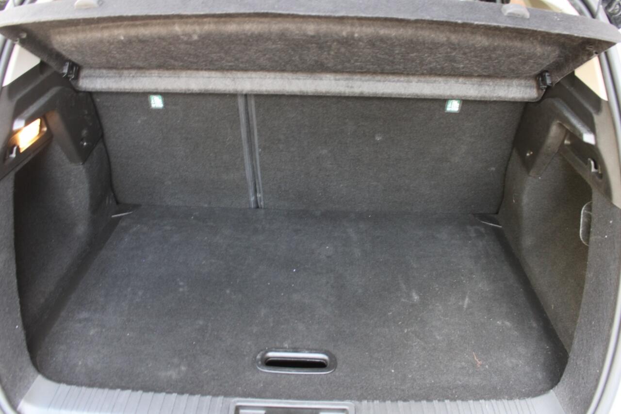 Renault CAPTUR 1.0 TCe Intens | PDC | Camera | Navigatie | Full Led