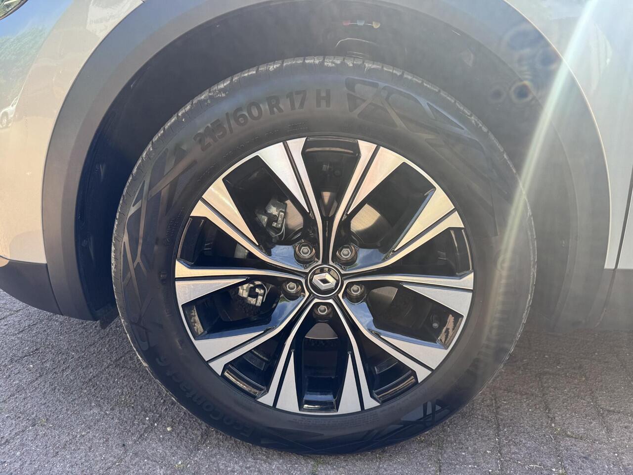 Renault CAPTUR 1.3 TCe 140pk EDC Techno