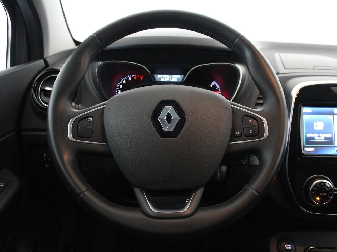 Renault CAPTUR 1.3 TCe Intens | Automaat | Trekhaak | Navi | Carplay |*