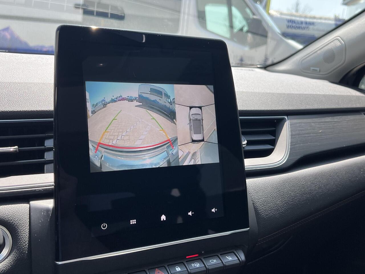 Renault CAPTUR 1.3 mild hybrid 160 iconic | Glazen schuif-kantel dak | 360 graden camera | Adaptieve Cruise Control | Leer | Stoel & stuur verwarming |