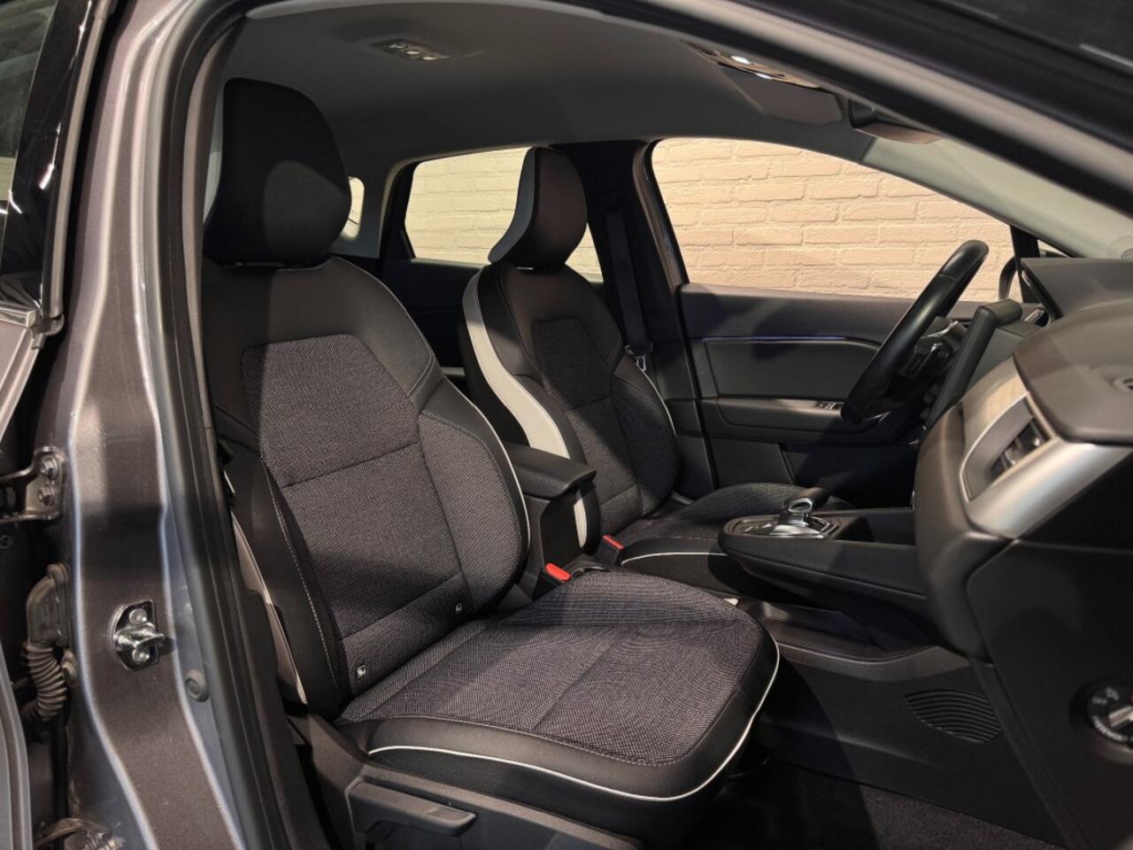 Renault CAPTUR 1.3 TCe Intens 140pk Camera Navi Carplay ACC 17''