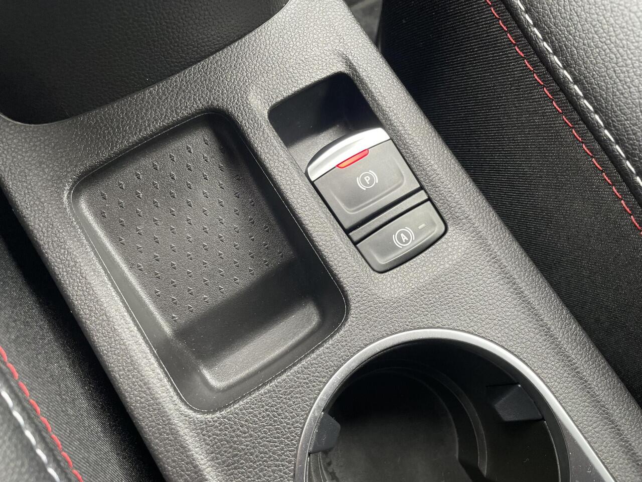 Renault CAPTUR TCe 90 R.S. Line | Sportieve uitvoering | Groot scherm navigatie | Lage kilometerstand |