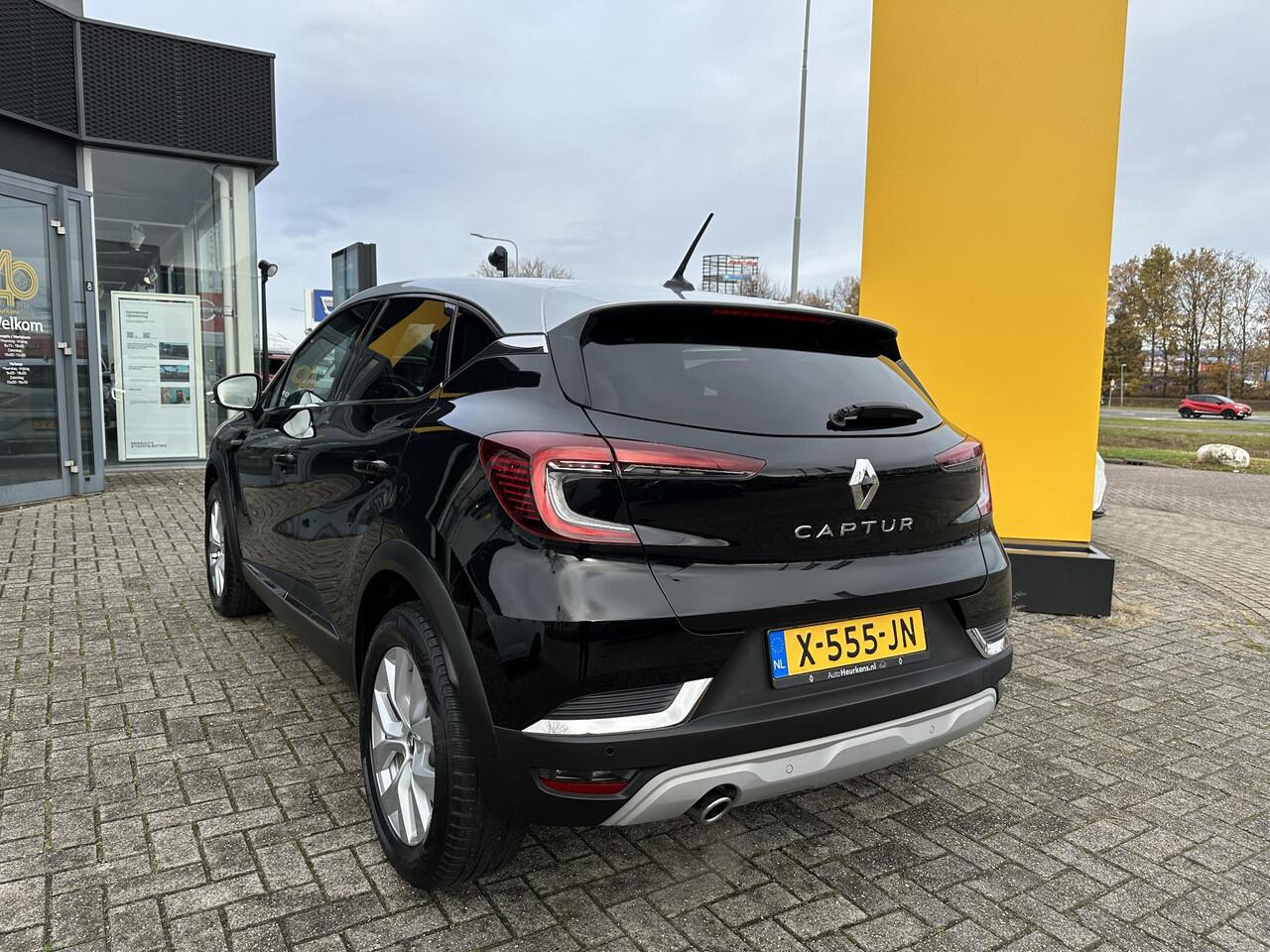 Renault CAPTUR TCe 90 Intens l TWO-TONE l DAB l Achteruitrijcamera l Volledige onderhoudshistorie