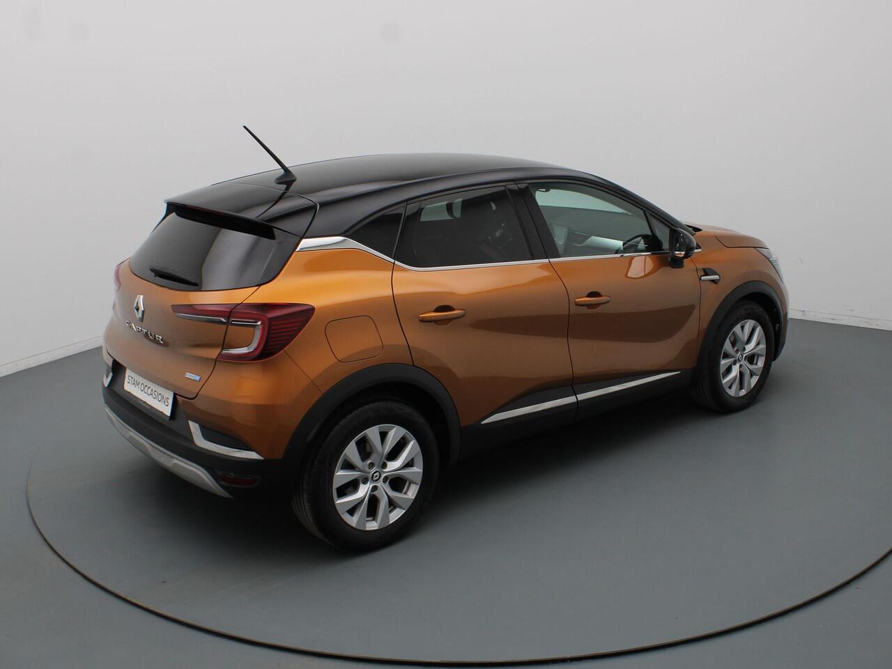 Renault CAPTUR 145pk E-Tech Hybrid Intens Camera | Cruise | Navi | Parkeersens. v+a