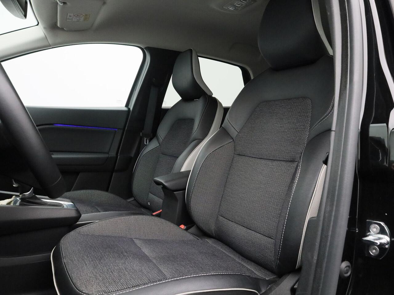 Renault CAPTUR 1.6 E-Tech Plug-in Hybrid 160 Intens | CAMERA | KEYLESS