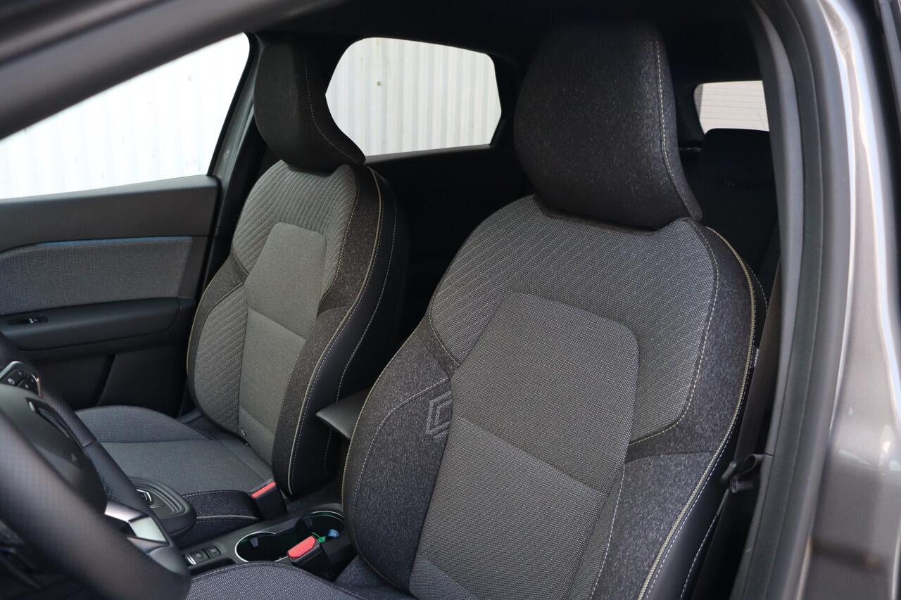 Renault CAPTUR 1.3 mild hybrid 160 techno Automaat | Adap. Cruise | Stoel-/Stuurverwarming | Carplay | Camera | Climate Control