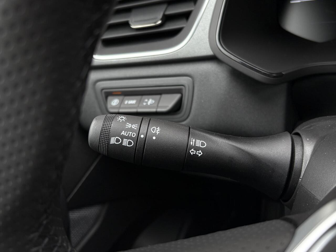 Renault CAPTUR 1.8 E-Tech full hybrid 160 Techno / NIEUW / Direct leverberbaar / Camera / Apple carplay & Android auto / Climate control / LED /